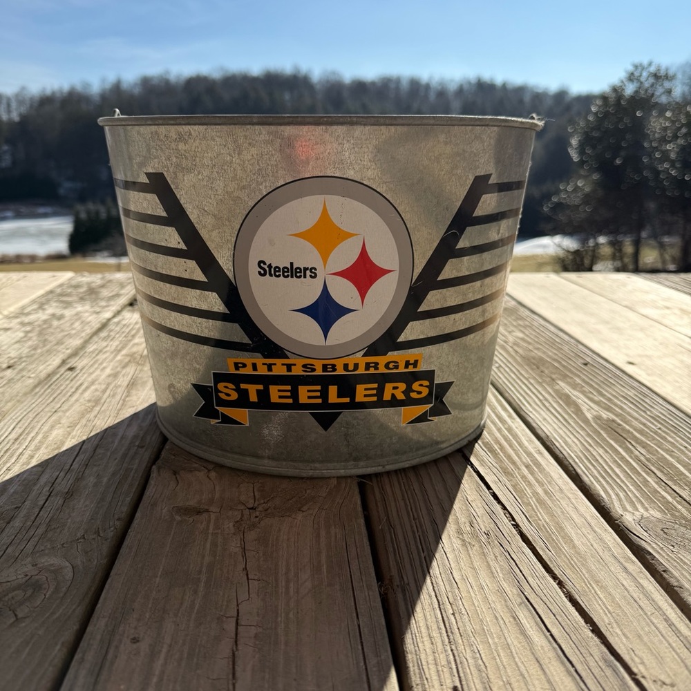 Pittsburgh Steelers Metal Bucket